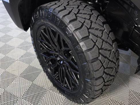 Used 2025 Toyota Land Cruiser image 44