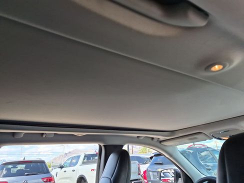 Used 2022 Jeep Cherokee Latitude Lux w/ Sun & Sound Group FWD image 23
