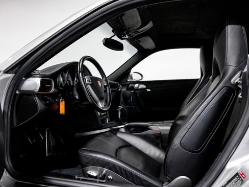 Used 2005 Porsche 911 Carrera S image 19