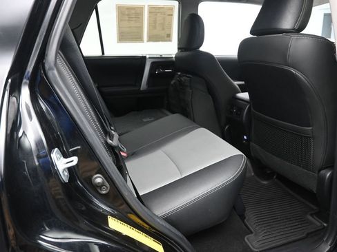 Used 2019 Toyota 4Runner SR5 Premium AWD/4WD image 25