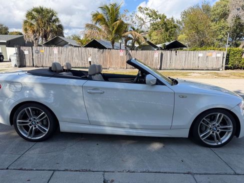 Used 2012 BMW 135i Convertible image 10