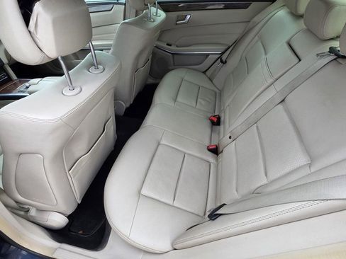 Used 2015 Mercedes-Benz E 350 4MATIC Sedan image 9