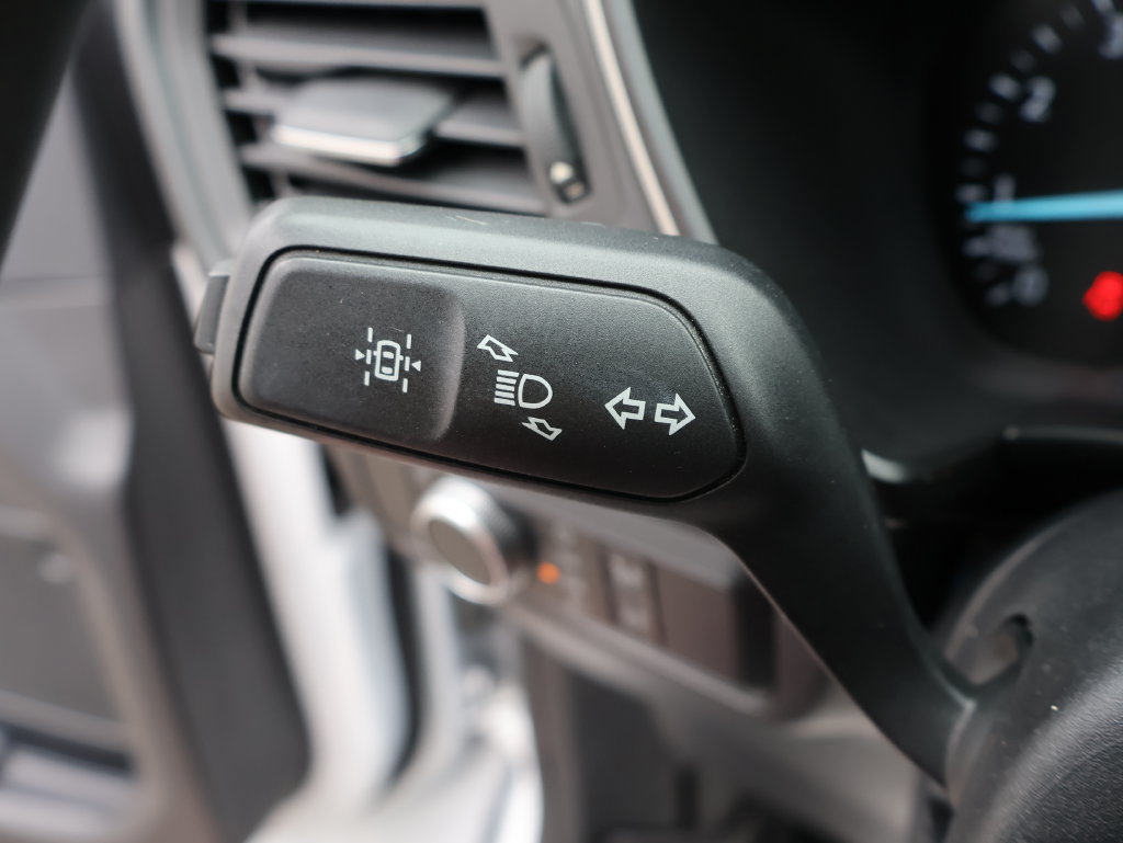 Used 2020 Ford Escape SE FWD image 29