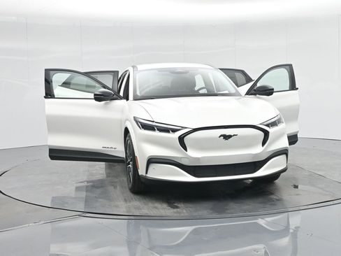 New 2025 Ford Mustang Mach-E Premium image 27