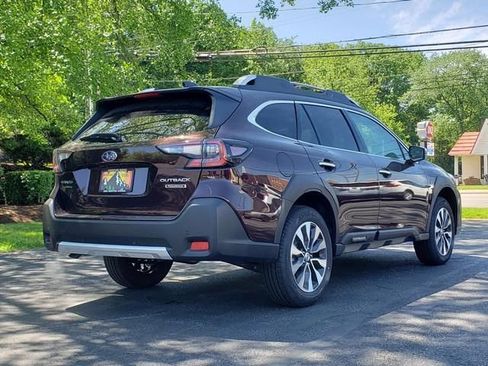Used 2025 Subaru Outback Touring image 3