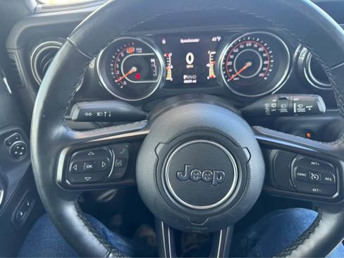 Used 2021 Jeep Wrangler Unlimited Sport AWD/4WD image 12