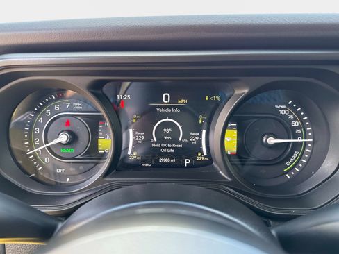 Used 2024 Jeep Wrangler Unlimited Rubicon 4xe w/ Convenience Group AWD/4WD image 28