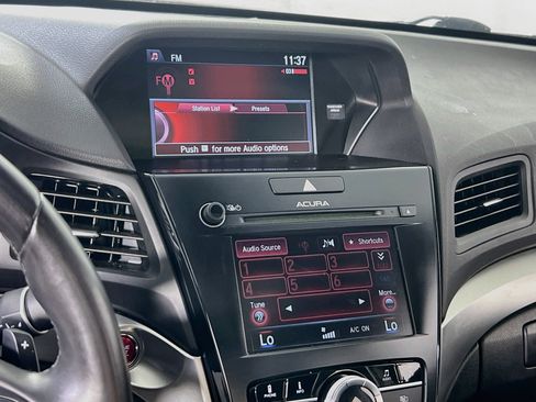 Used 2016 Acura ILX FWD image 13