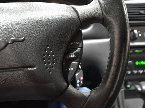 Used 2004 Ford Mustang Mach 1 RWD image 19