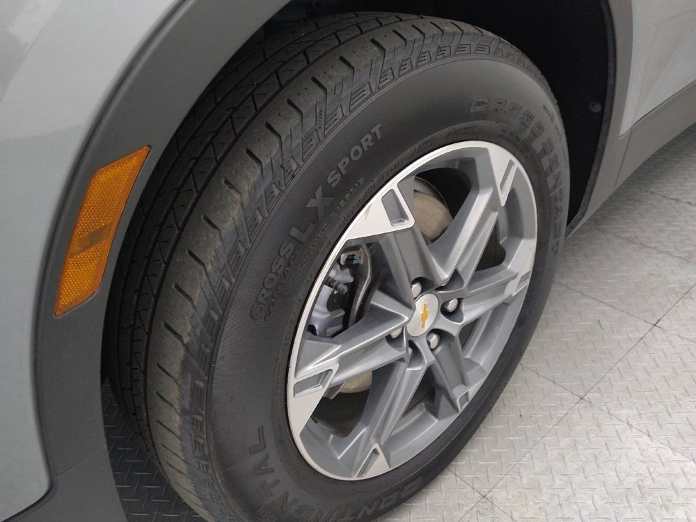 Used 2025 Chevrolet Blazer LT FWD image 31