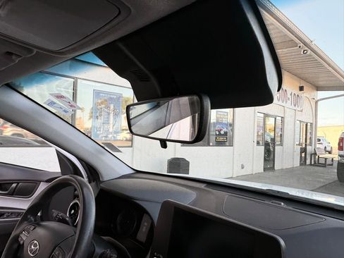 Used 2022 Hyundai Kona SE image 28