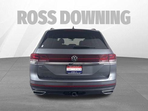 Used 2025 Volkswagen Atlas SE FWD image 5