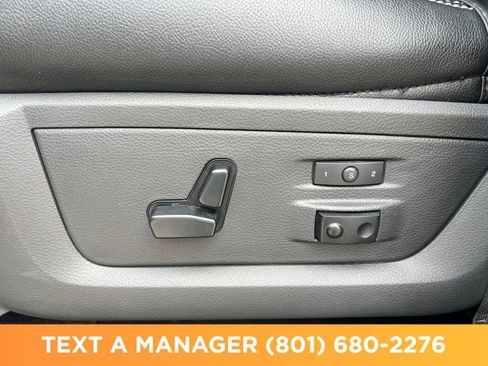 Used 2010 Dodge Ram 2500 Truck Laramie w/ Cold Weather Pkg AWD/4WD image 19