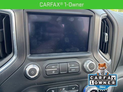 Used 2020 GMC Sierra 1500 AT4 w/ Technology Package AWD/4WD image 4