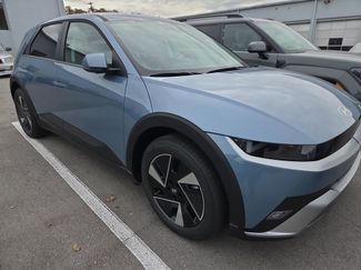 New 2026 Hyundai Ioniq 5 SE video 1