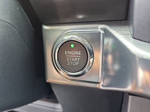 Used 2023 Ford F150 Lariat AWD/4WD image 28