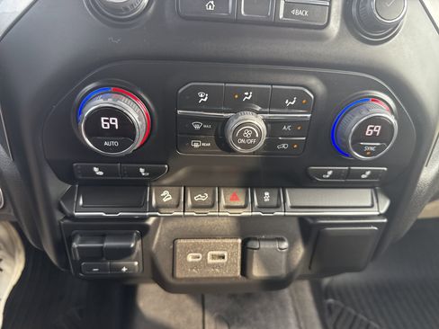 Used 2022 Chevrolet Silverado 2500 LT w/ Convenience Package AWD/4WD image 28