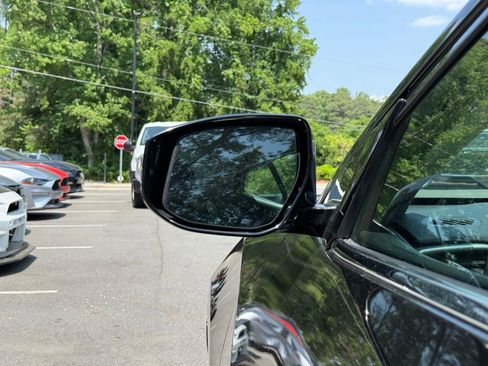 Used 2017 Nissan Maxima 3.5 SL FWD image 16