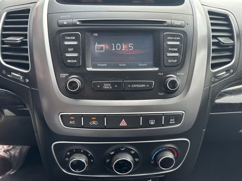 Used 2015 Kia Sorento LX FWD image 14