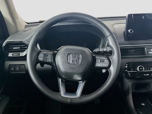 Used 2025 Honda Pilot EX-L image 18