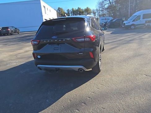 Certified 2025 Ford Escape SE w/ PHEV Premium Package FWD image 19