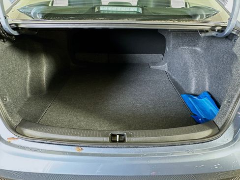 Used 2026 Toyota Corolla LE image 28