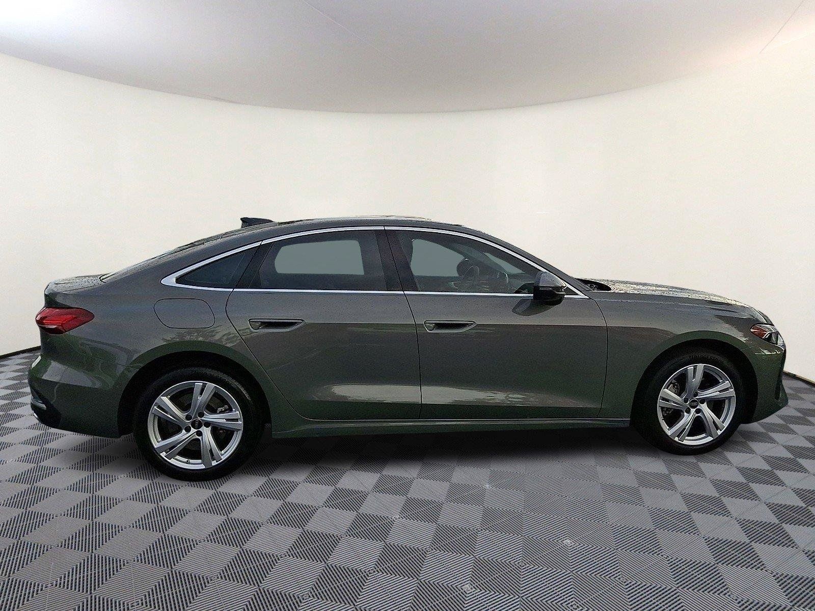 Used 2025 Audi A5 2.0T Premium Plus w/ Premium Plus AWD/4WD image 7