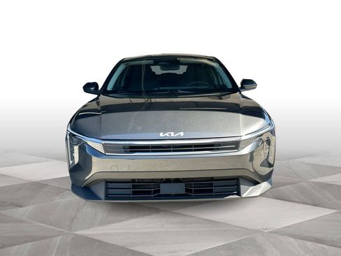 Used 2025 Kia K4 FWD image 3