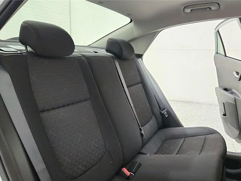 Used 2023 Kia Rio S w/ Technology Package image 36
