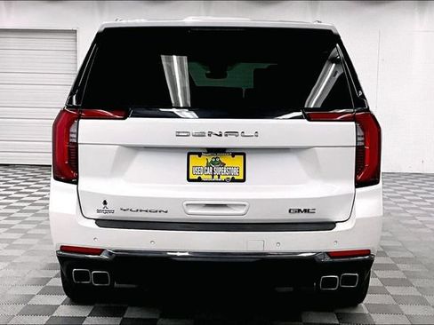 Used 2025 GMC Yukon Denali Ultimate AWD/4WD image 5