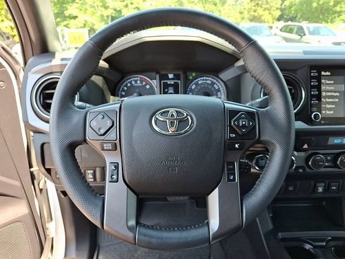 Used 2023 Toyota Tacoma TRD Sport AWD/4WD image 21