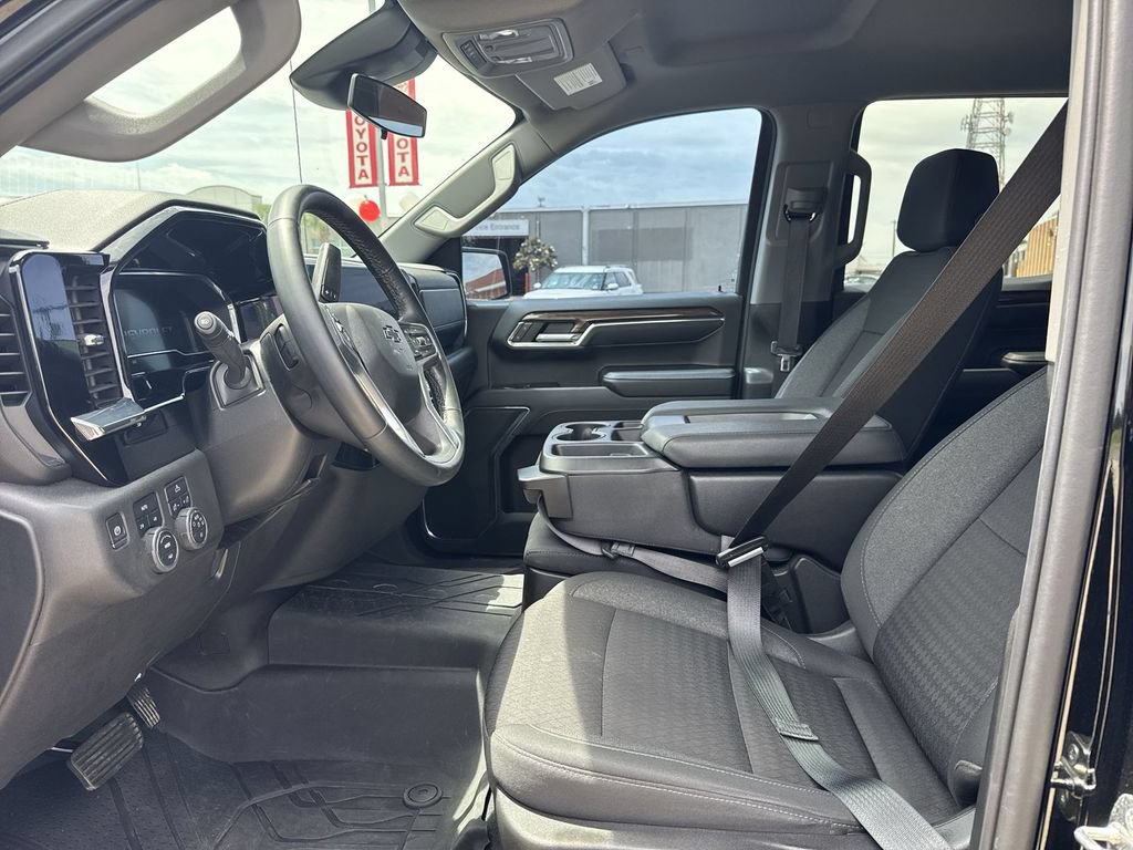 Used 2024 Chevrolet Silverado 1500 RST w/ LPO, Liner Protection Package AWD/4WD image 13