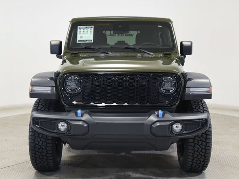 Used 2024 Jeep Wrangler Unlimited AWD/4WD image 5