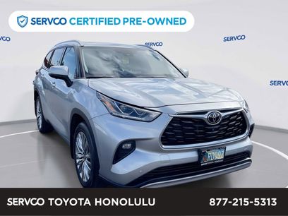 Used 2024 Toyota Highlander Platinum