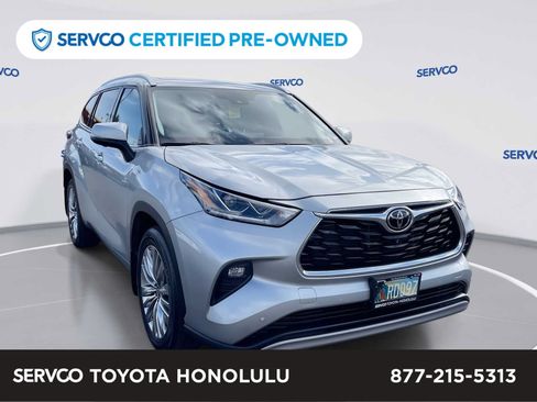 Used 2024 Toyota Highlander Platinum AWD/4WD image 1