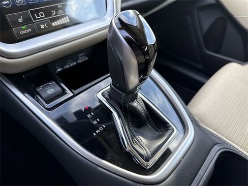 Certified 2025 Subaru Outback Premium image 22
