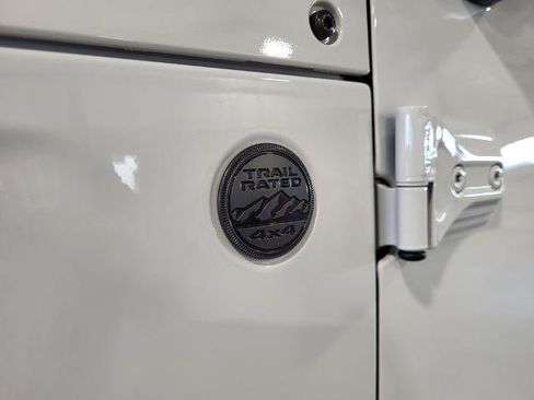 Used 2023 Jeep Wrangler Unlimited Sport AWD/4WD image 12
