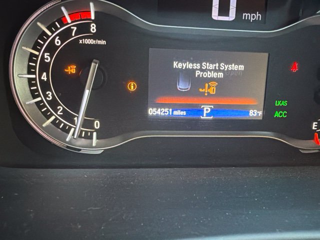 Used 2017 Honda Pilot Touring image 3