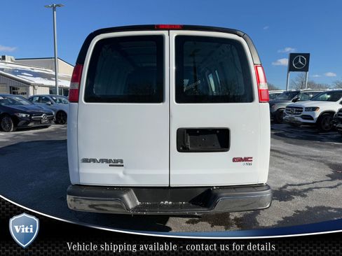 Used 2016 GMC Savana 2500 Work Van w/ Chrome Appearance Package image 7