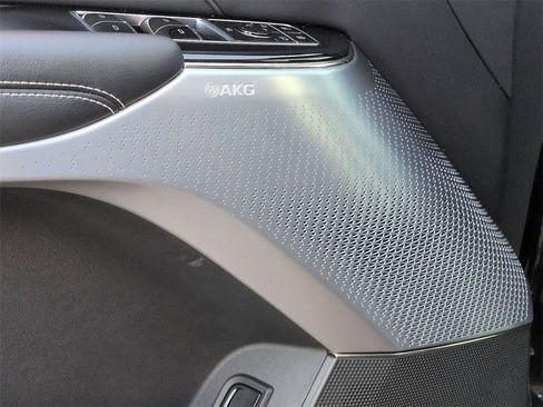 Certified 2023 Cadillac Lyriq Luxury image 28