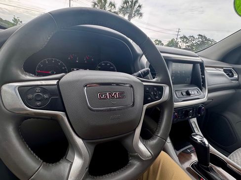 Used 2018 GMC Acadia SLE FWD image 7