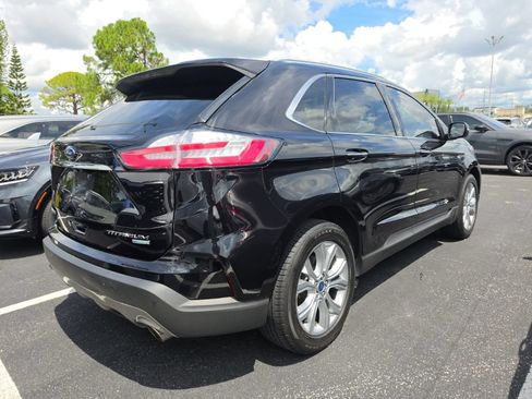 Used 2020 Ford Edge Titanium FWD image 16