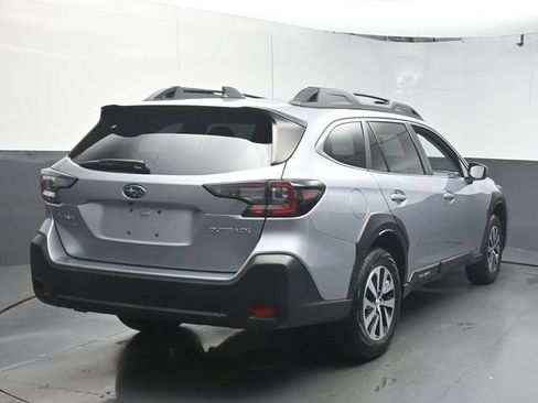 Certified 2024 Subaru Outback Premium AWD/4WD image 7