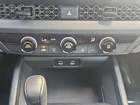 Certified 2025 Honda Accord LX image 16