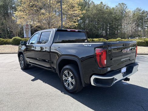 Used 2025 GMC Sierra 1500 SLT image 7
