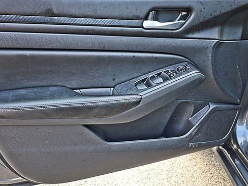 Used 2025 Nissan Altima 2.5 SV image 34