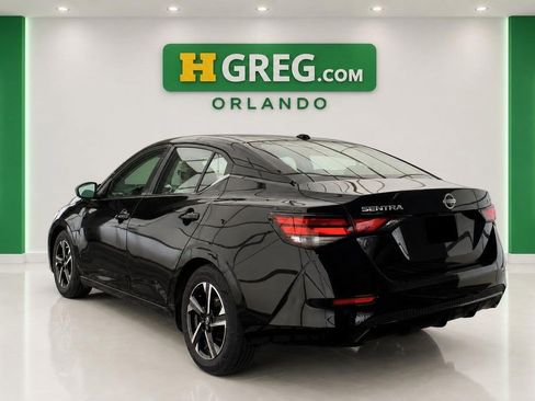 Used 2024 Nissan Sentra SV FWD image 2