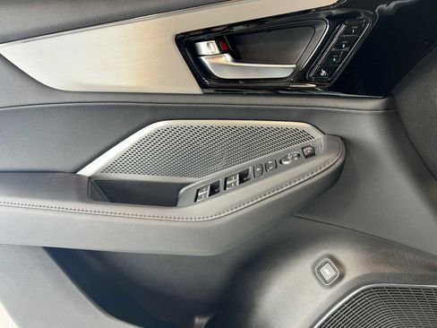 New 2026 Acura MDX SH-AWD image 16
