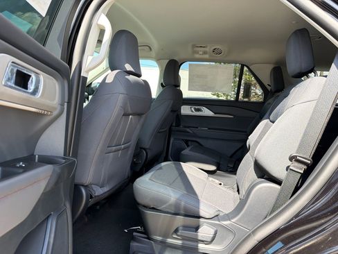 New 2026 Ford Explorer Active AWD/4WD image 16