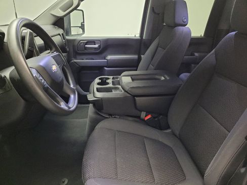 Used 2022 Chevrolet Silverado 2500 Custom w/ Custom Value Package RWD image 17